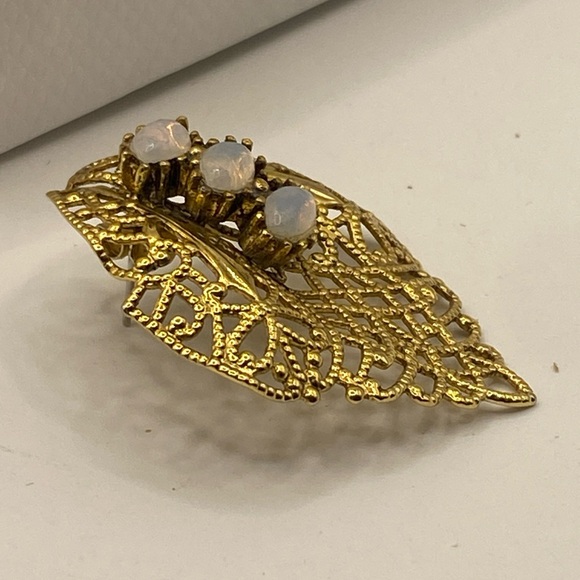 Vintage Filigree Brass Gold Plated Opal Earrings - Picture 9 of 10